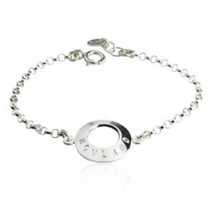 silverarmband med gravyr