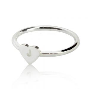 silverring med silverhjärta