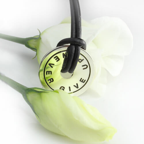 silversmycken med text