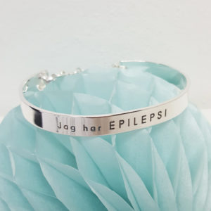 Medicinska armband med texten jag har epilepsi