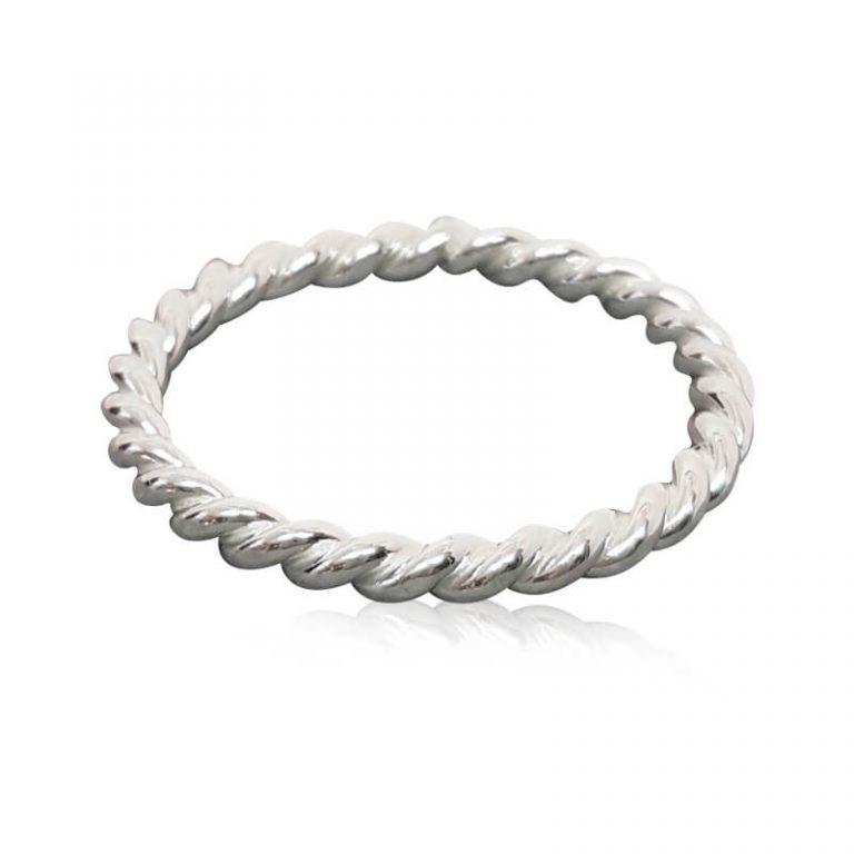 Twistad silverring