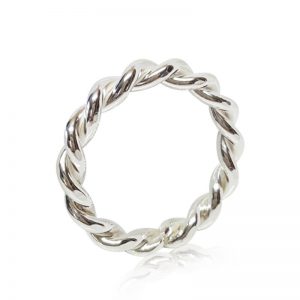 Twistad silverring